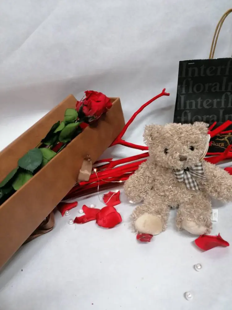 ROSE STABILISEE DANS SON COFFRET SIMILI CUIR – Image 3