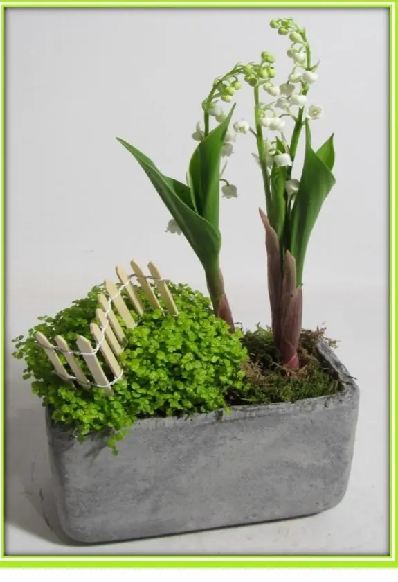 COMPOSITION PRINTANIERE MUGUET